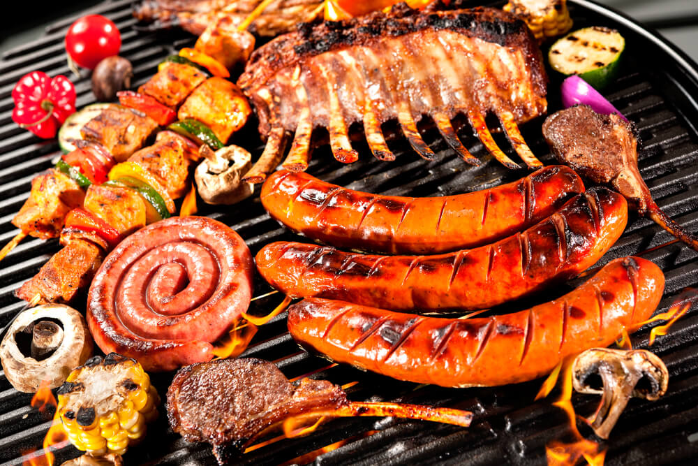 Que o brasileiro é um apaixonado por carnes, você com certeza já sabe. Agora, você conhece os diferentes tipos de churrasco que existem ao redor do mundo? Como cada país tem sua culinária típica,…